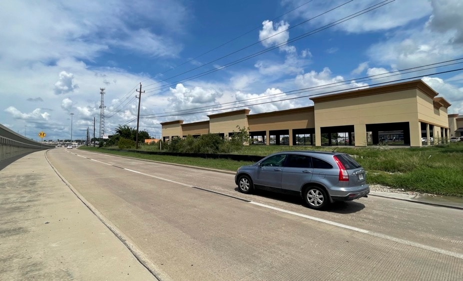 25414 Northwest Fwy, Cypress, TX à louer Photo de l’immeuble– Image 1 sur 4