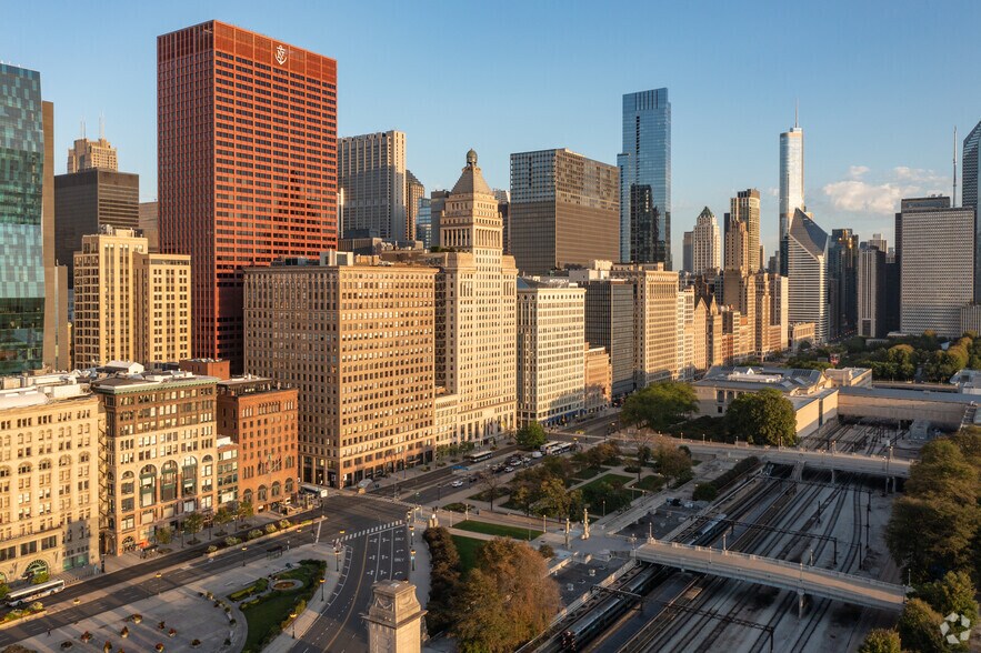 310 S Michigan Ave, Chicago, IL à louer - Aérien – Image 2 sur 9