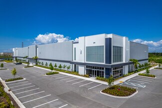 Plus de détails pour 2799 Gateway Centre Pky, Saint Petersburg, FL - Industriel/Logistique à louer