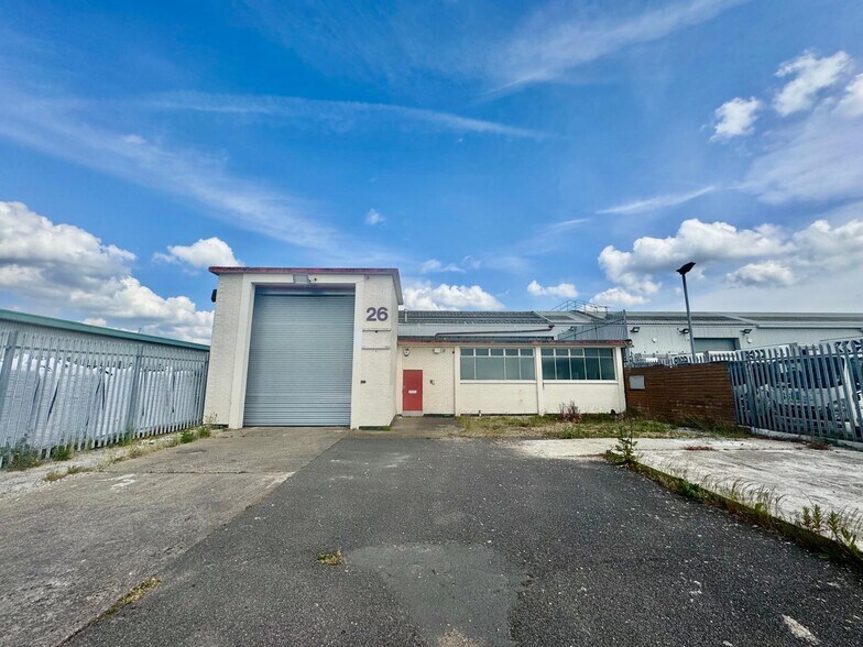 Dencora Way, Luton à louer - Photo de l’immeuble – Image 2 sur 4
