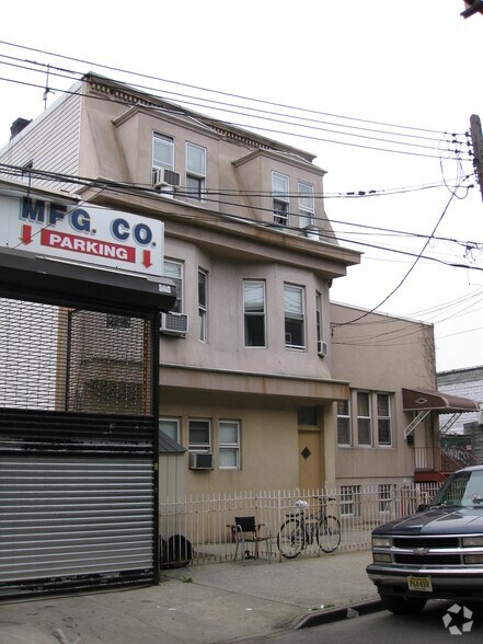 2194-2196 McDonald Ave, Brooklyn, NY à vendre - Photo de l’immeuble – Image 2 sur 4