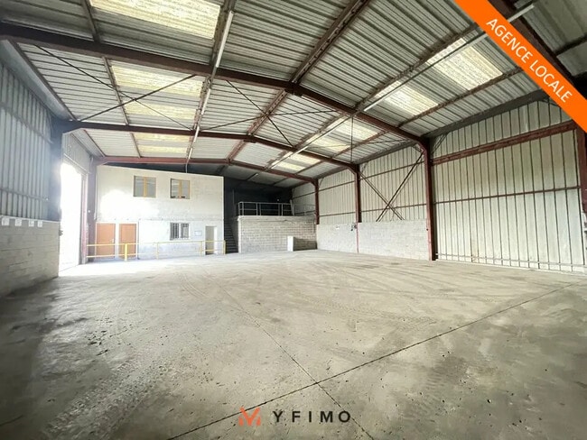 Plus de détails pour Bureau, Local d'activités à louer