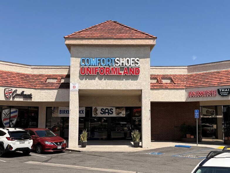 23380 Valencia Blvd, Valencia, CA à louer - Photo de l’immeuble – Image 3 sur 8