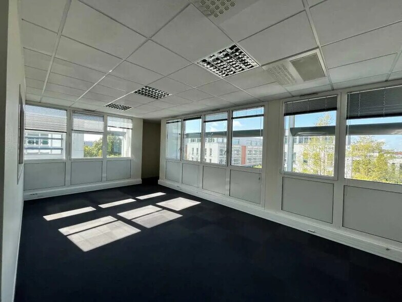 Bureau dans Rennes à louer - Photo de l’immeuble – Image 2 sur 11