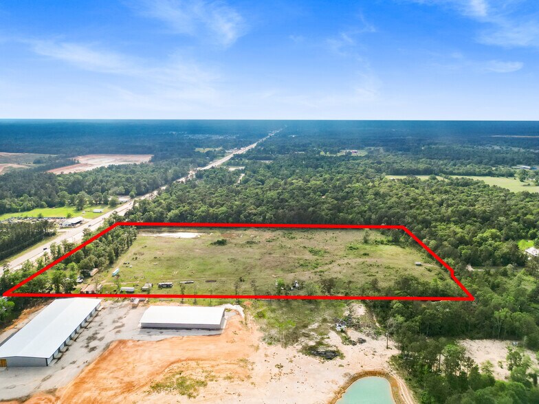 19399 Highway 105, Cleveland, TX à vendre - Photo de l’immeuble – Image 2 sur 7