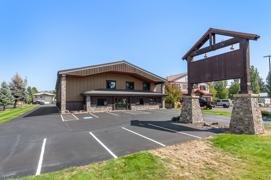 10157 N Taryne St, Hayden, ID à vendre - Photo de l’immeuble – Image 3 sur 22