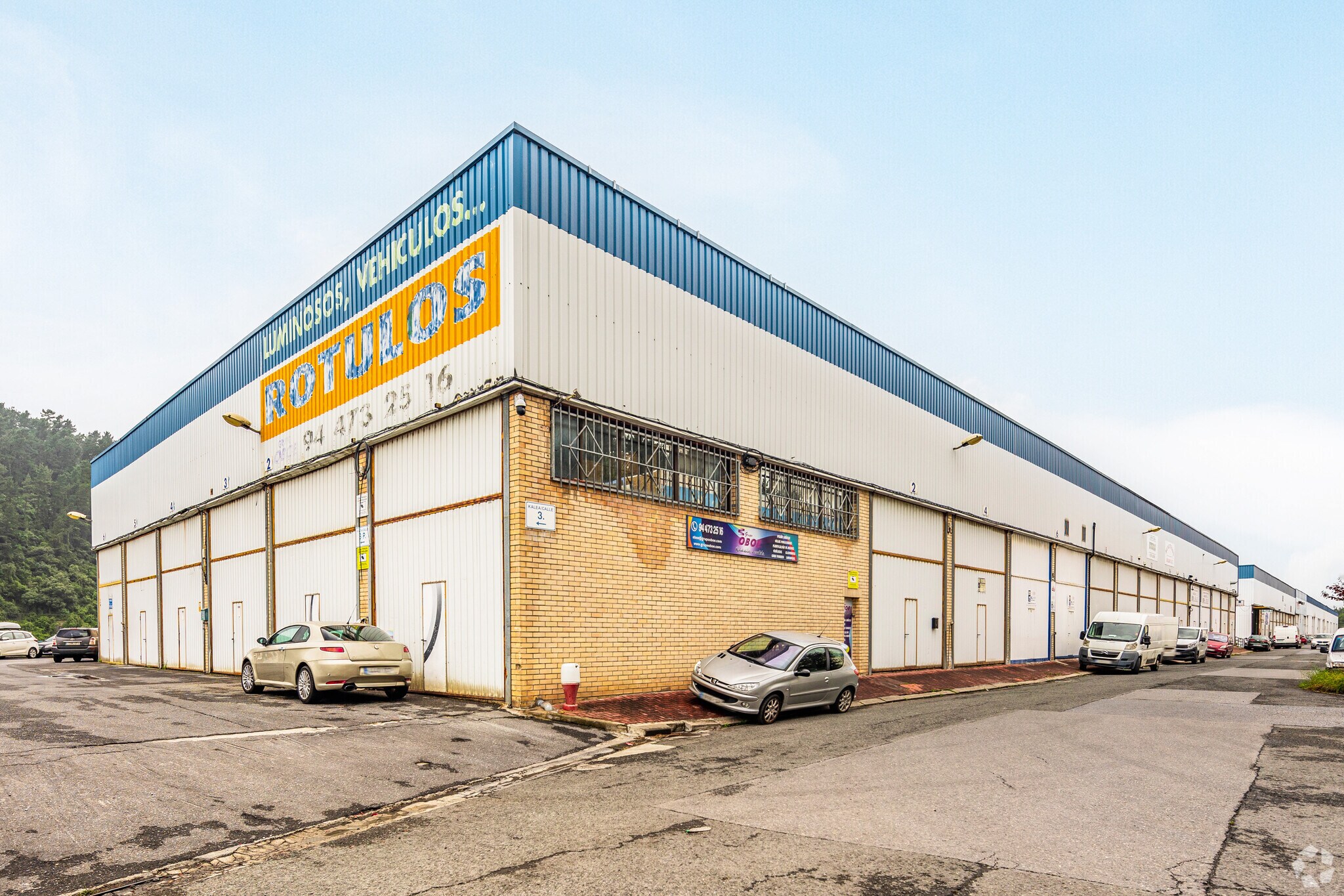 Industriel/Logistique dans Arrigorriaga, Vizcaya à vendre Photo principale– Image 1 sur 3
