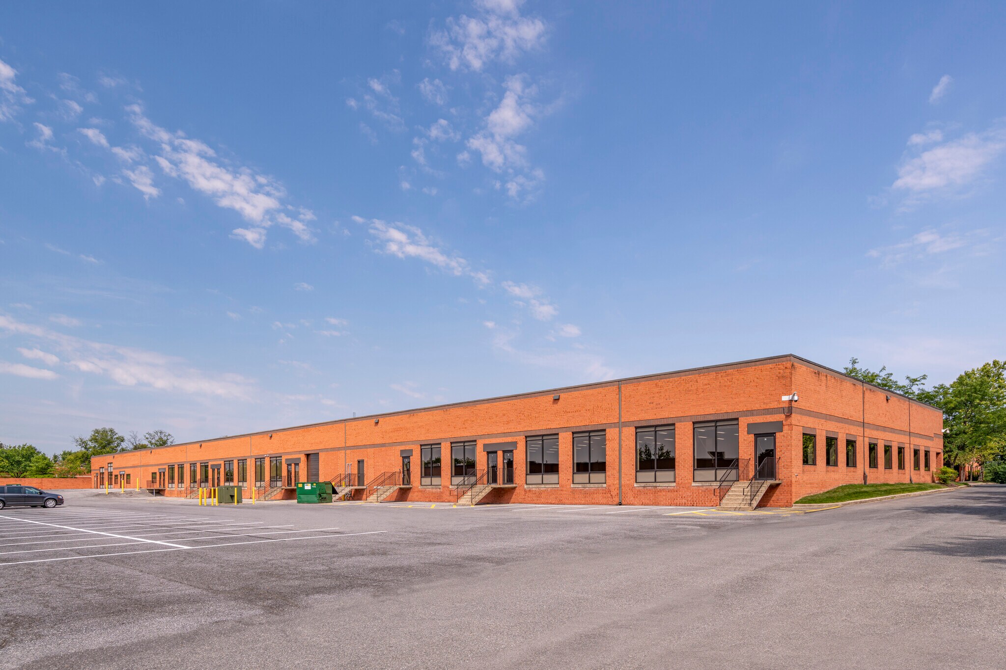 2505 Lord Baltimore Dr, Windsor Mill, MD à louer Photo de l’immeuble– Image 1 sur 2