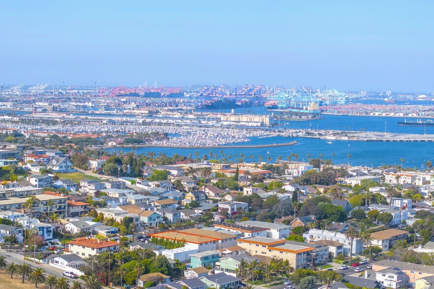 721 W 39th St, San Pedro, CA à vendre - Photo de l’immeuble – Image 2 sur 14