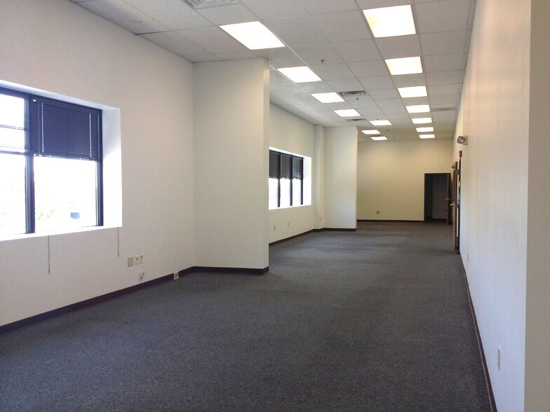 100 Lake Dr, Newark, DE à louer - Photo intérieure – Image 3 sur 5