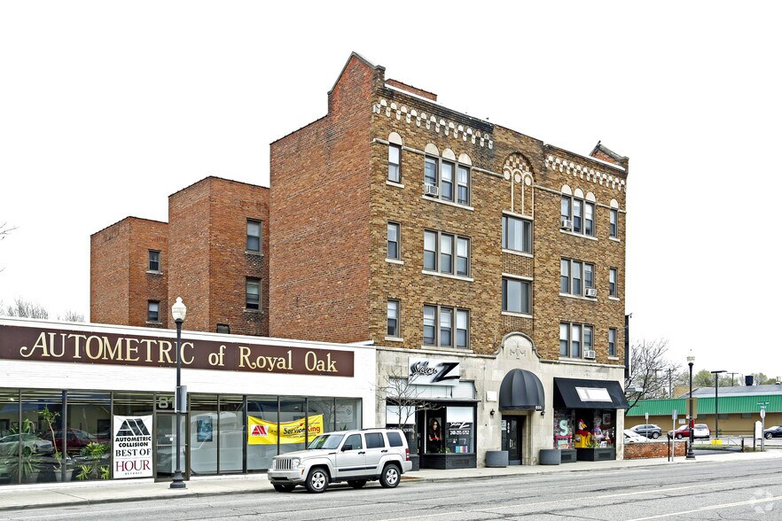 806 N Main St, Royal Oak, MI à louer - Photo de l’immeuble – Image 2 sur 3