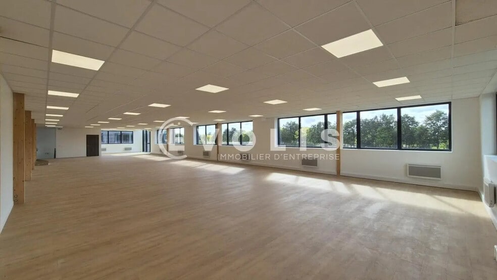 Bureau dans Serris à louer - Photo intérieure – Image 3 sur 8