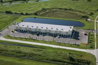 6901-6945 NW LTC Pky, Port Saint Lucie, FL à louer Photo intérieure– Image 2 sur 2