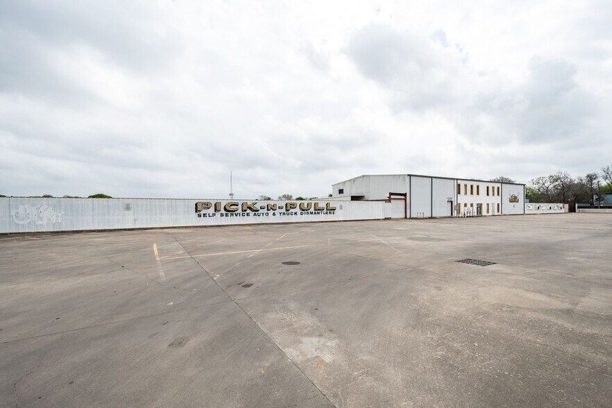 2133 Shaver St, Pasadena, TX à vendre - Photo de l’immeuble – Image 2 sur 27