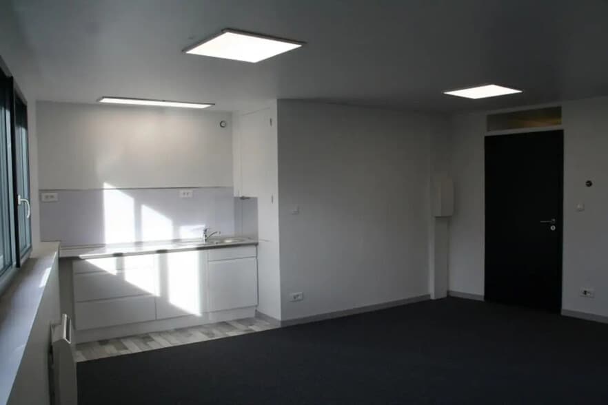 Bureau dans Gravelines à louer - Photo de l’immeuble – Image 1 sur 4