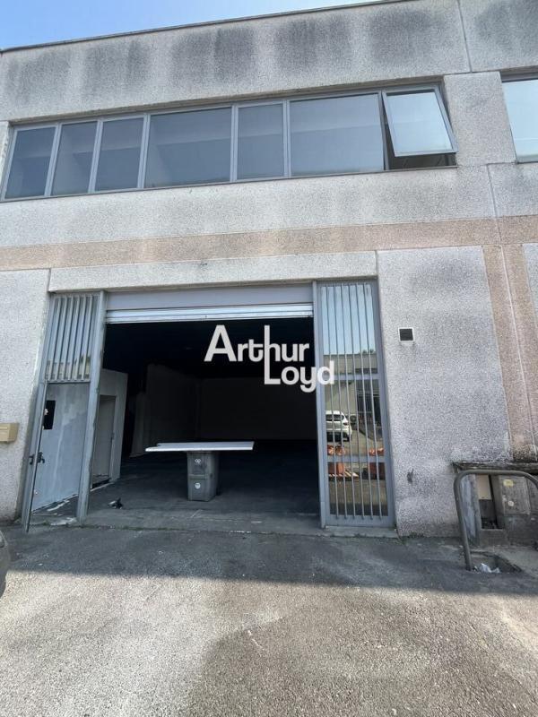165 Rue Des Cistes, Antibes à louer Photo de l’immeuble– Image 1 sur 9