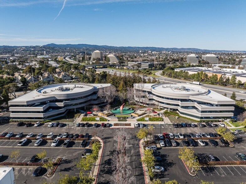 1800 Gateway Dr, San Mateo, CA à louer - Photo de l’immeuble – Image 2 sur 23