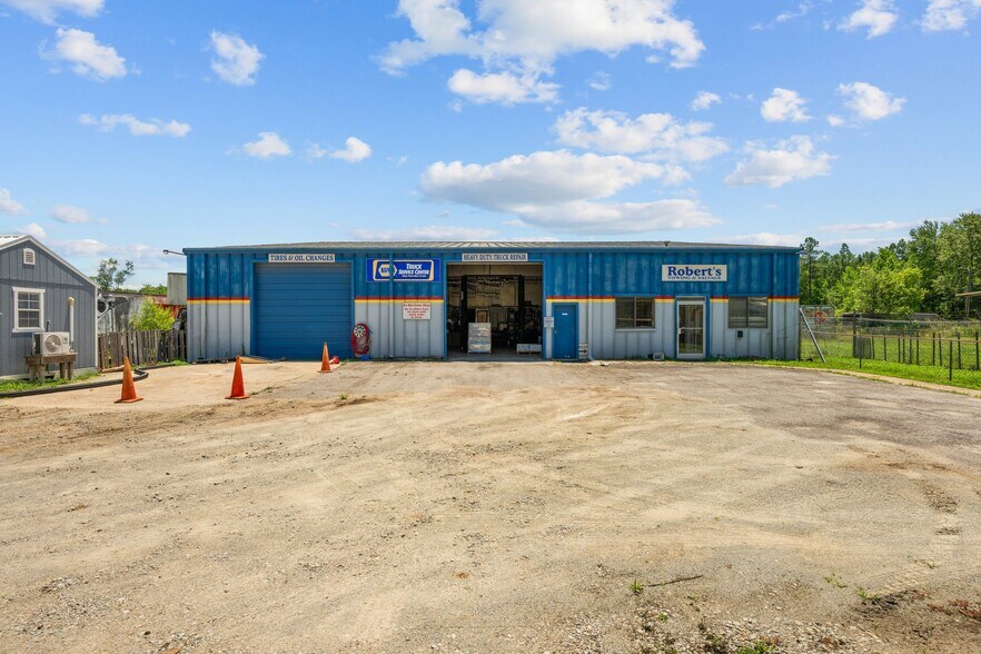 1831 Clarks Rd, New Bern, NC à vendre - Photo de l’immeuble – Image 2 sur 43