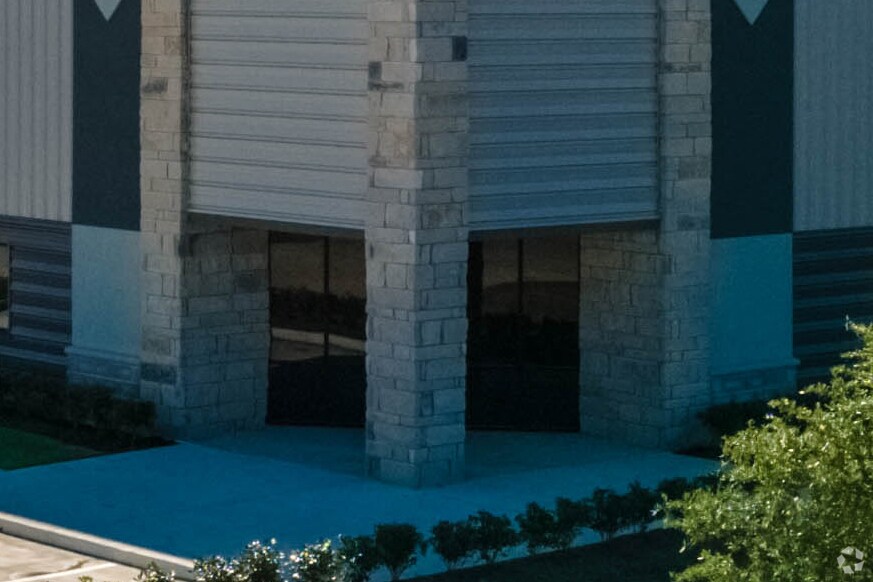 8110 Parkside Ave, Baytown, TX à louer - Photo de l’immeuble – Image 3 sur 4