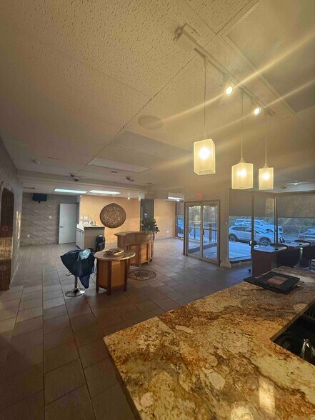 427 Front St, Catasauqua, PA à louer - Photo de l’immeuble – Image 2 sur 12