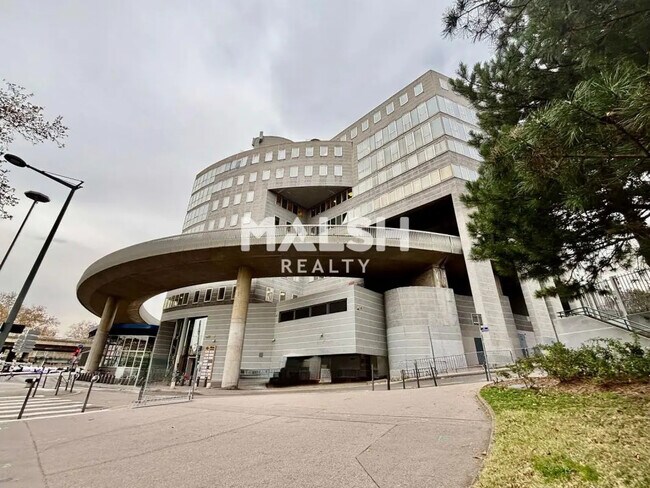 Plus de détails pour Bureau à vendre