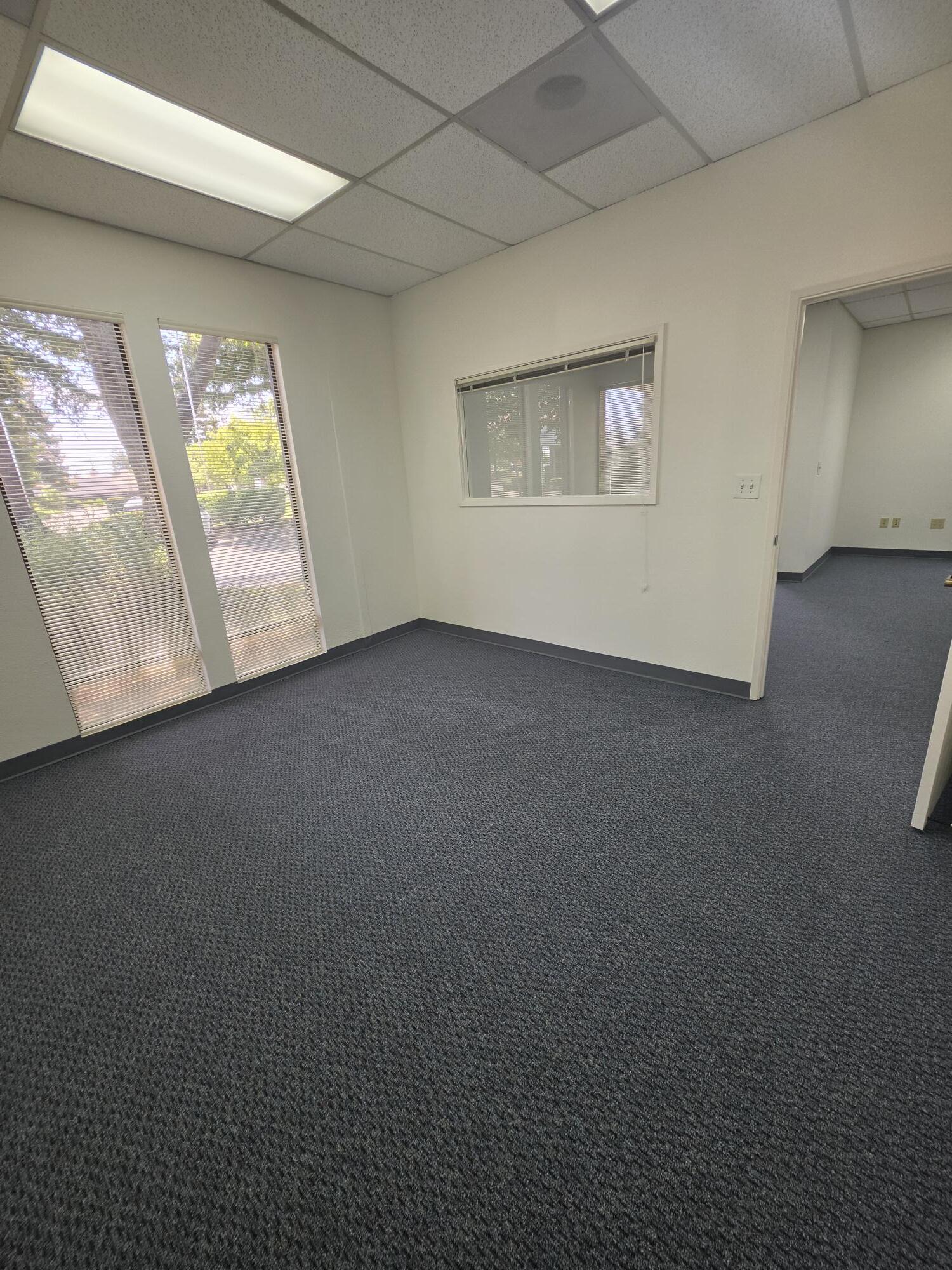 4135 Northgate Blvd, Sacramento, CA à louer Photo intérieure– Image 1 sur 6