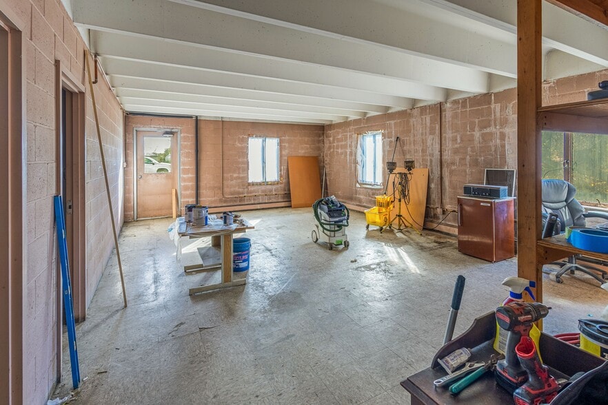 21 Westford Rd, Ayer, MA à louer - Photo intérieure – Image 3 sur 8