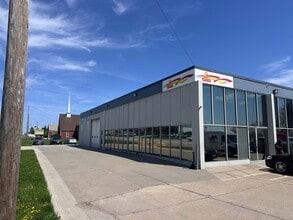 5325 NE 14th St, Des Moines, IA à louer Photo intérieure– Image 1 sur 14
