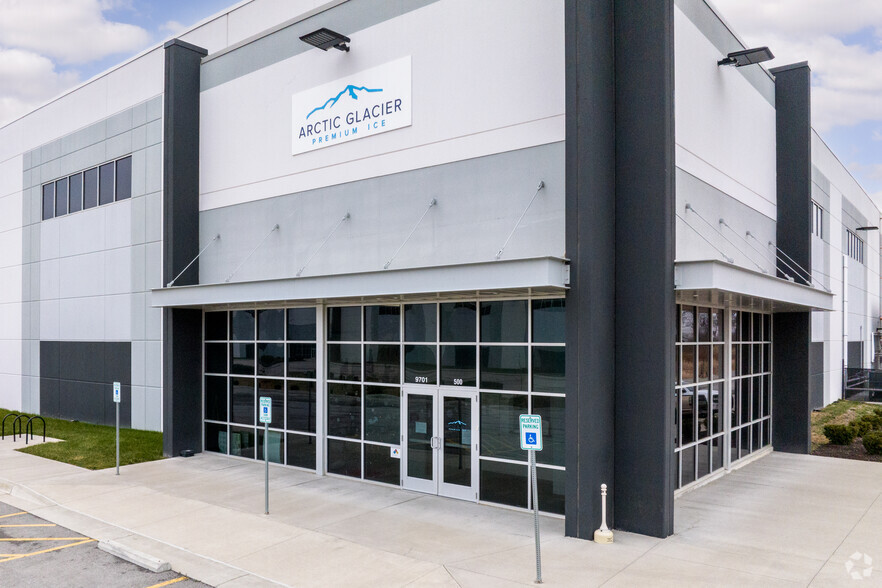 9501 NE Parvin Rd, Kansas City, MO à louer - Photo de l’immeuble – Image 3 sur 10