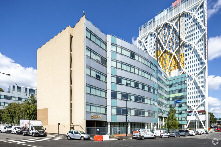 5-9 Rue Pleyel, Saint-Denis à louer - Photo principale – Image 1 sur 3