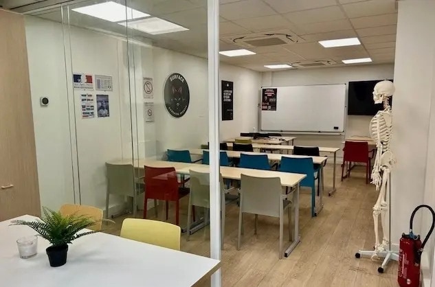 16 Rue De Solferino, Boulogne-Billancourt à louer - Photo de l’immeuble – Image 3 sur 6
