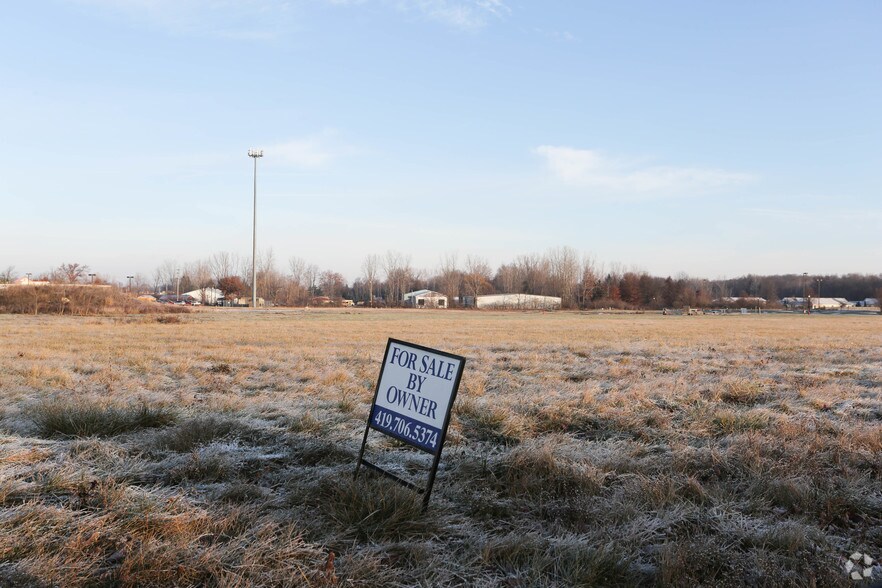 Theatre & Stower Ln, Norwalk, OH à vendre - Photo principale – Image 1 sur 2
