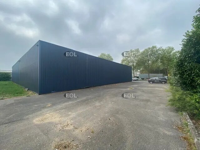 Local d’activités dans Bondoufle à louer - Photo de l’immeuble – Image 2 sur 14