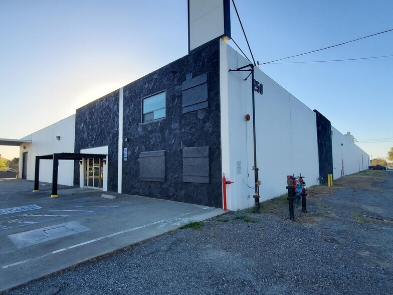 250 Walsh Ave, Hamilton City, CA à vendre - Photo de l’immeuble – Image 3 sur 23