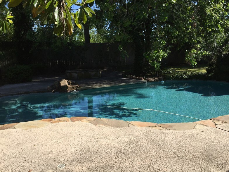 12826 Shiloh Church Rd, Houston, TX à vendre - Photo de l’immeuble – Image 2 sur 27