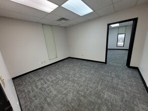 5350 S Western Ave, Oklahoma City, OK à louer Photo intérieure– Image 1 sur 1