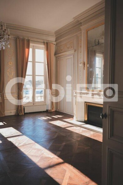 Bureau dans La Rochelle à vendre - Photo intérieure – Image 2 sur 3