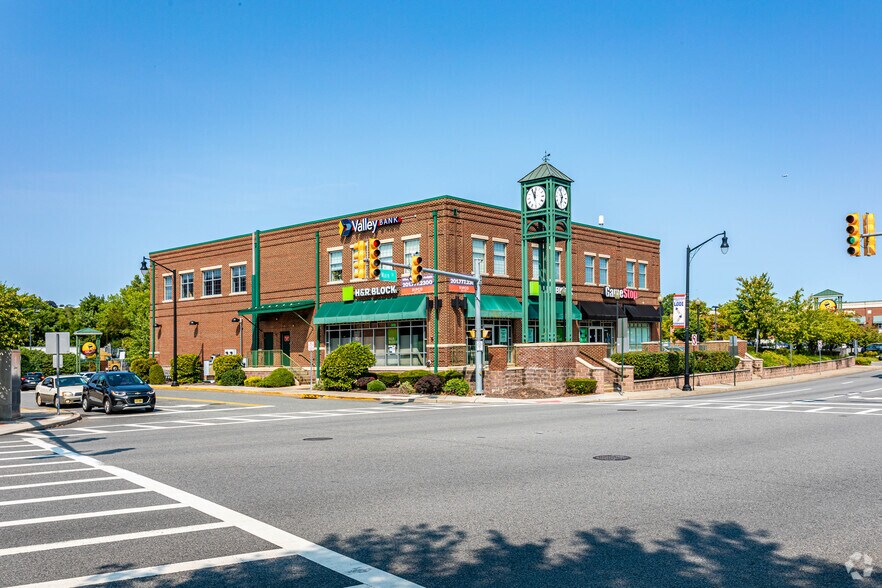 147 Main St, Lodi, NJ à louer - Photo de l’immeuble – Image 3 sur 4