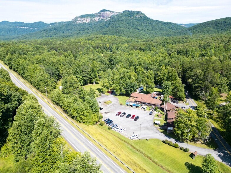 107 Country Creek Dr, Pickens, SC à vendre - Photo de l’immeuble – Image 1 sur 49