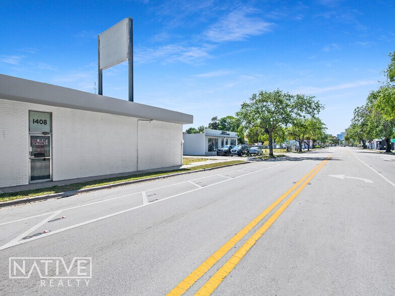 1401 NE 5th Ave & 1404-1408 NE 4th Ave portefeuille de 3 biens à vendre sur LoopNet.fr - Photo de l’immeuble – Image 2 sur 29