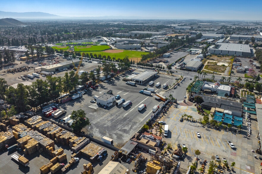 11081 Cherry Ave, Fontana, CA à louer - Aérien – Image 3 sur 3