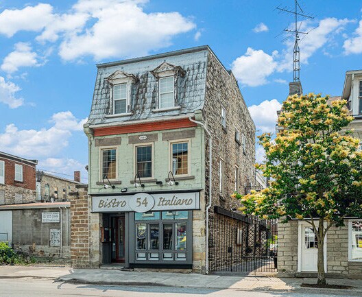 54 Foster St, Perth, ON à vendre - Photo de l’immeuble – Image 2 sur 14
