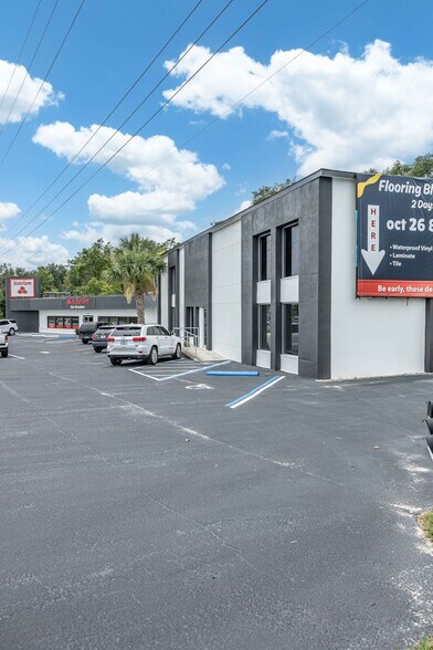 17941 US Hwy 441, Mount Dora, FL à louer - Photo de l’immeuble – Image 1 sur 22
