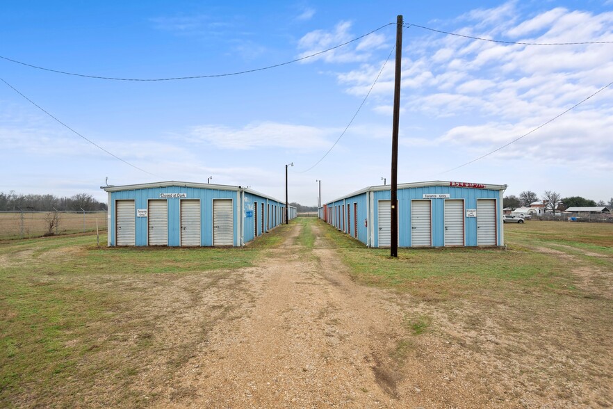 3401 State Highway 31, Hubbard, TX à vendre - Photo principale – Image 1 sur 4