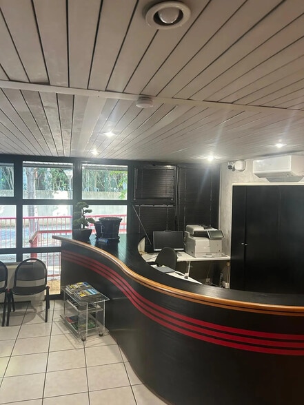 Bureau dans Marseille à vendre - Photo intérieure – Image 1 sur 3