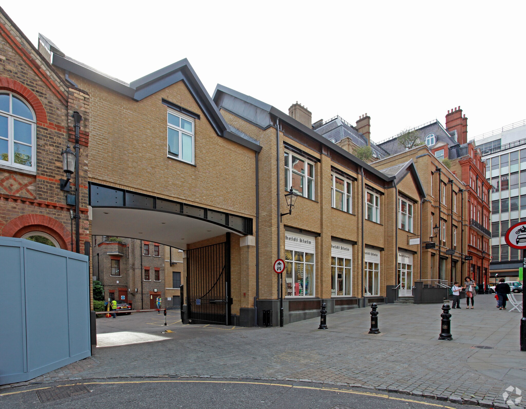 257A Pavilion Rd, Londres à louer Photo principale– Image 1 sur 4