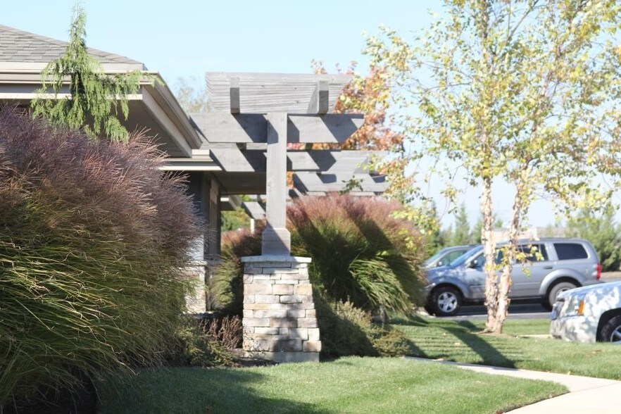 10-24 Remick Blvd, Springboro, OH à louer - Photo de l’immeuble – Image 3 sur 43