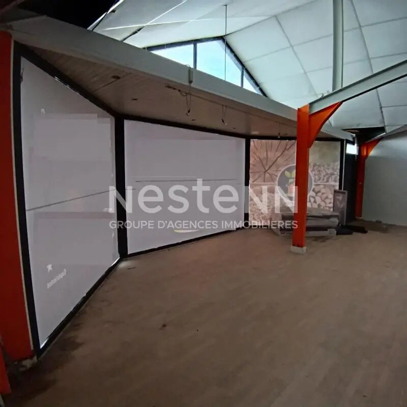 Local commercial dans Séné à louer Photo intérieure– Image 1 sur 5