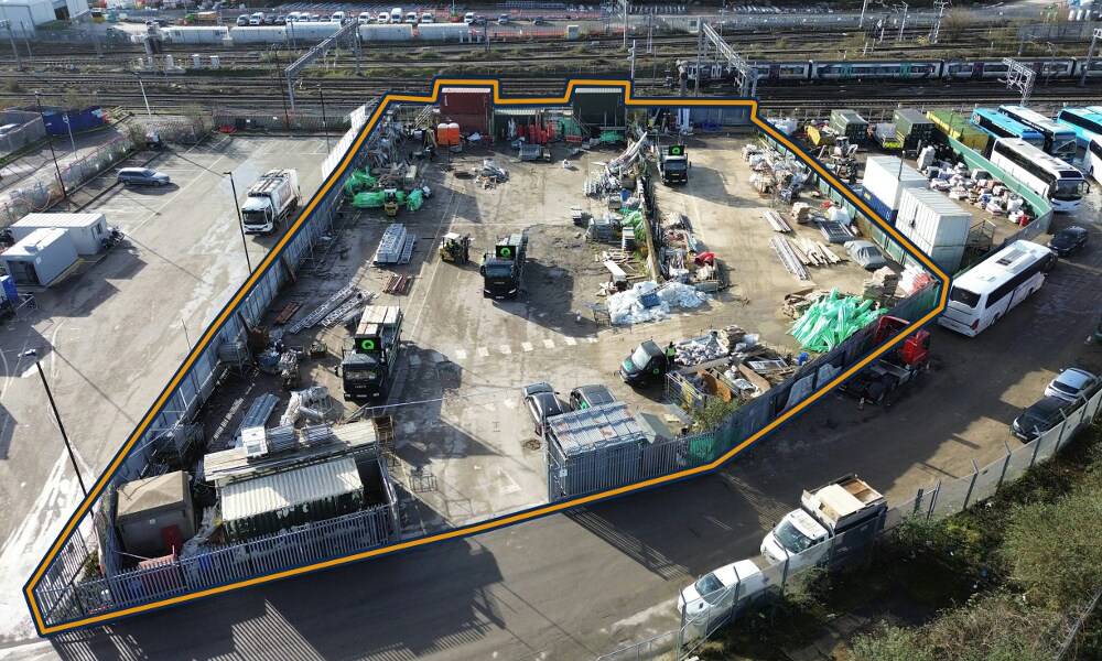 2A Canal Way, Londres à louer Photo de l’immeuble– Image 1 sur 2