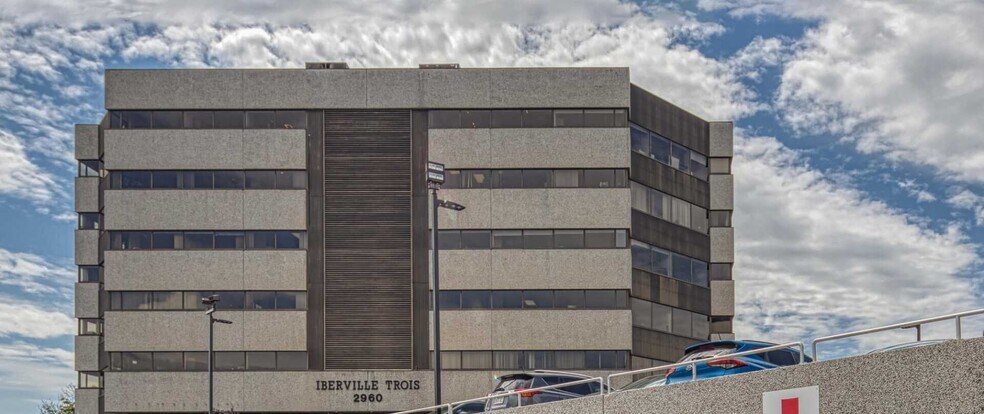 2960-2980 Boul Laurier, Québec, QC à louer - Photo de l’immeuble – Image 2 sur 4